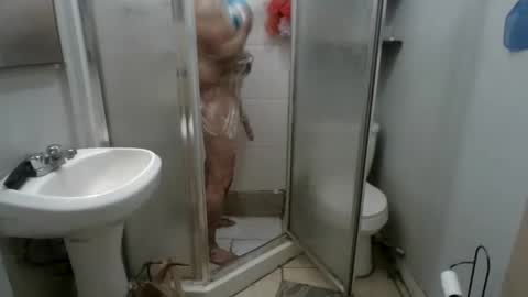 Snapshot of sexboy1437 chatting on 22, 10, 2025 sexboy1437 online show from 22, 10, 2025