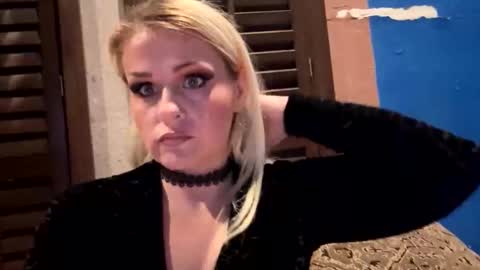 Snapshot of sexo_freak chatting on 29, 10, 2025 DEAD-SEXY online show from 29, 10, 2025