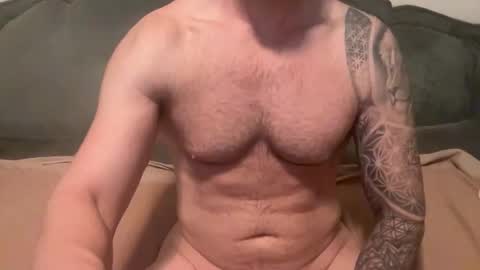 Snapshot of sexologistbull chatting on 4, 5, 2026 SexologistBull online show from 4, 5, 2026
