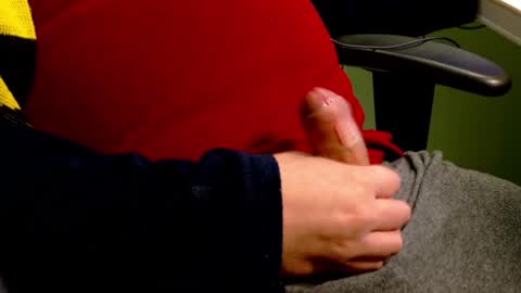 Snapshot of sexonme1982 chatting on 8, 2, 2025 Masturbateforyou online show from 8, 2, 2025