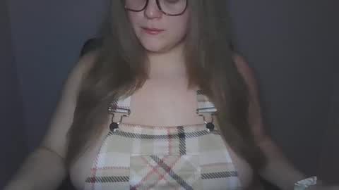 Snapshot of sexoutsouth1993 chatting on 26, 10, 2025 sexoutsouth1993 online show from 26, 10, 2025