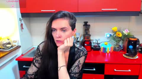 sexqueen1111 online show from 28, 1, 2025