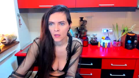 sexqueen1111 online show from 16, 2, 2025