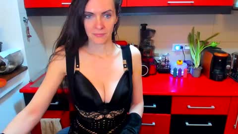 sexqueen1111 online show from 10, 3, 2025