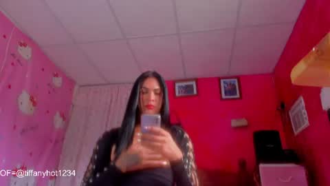 Tifanny Benitez  online show from 19, 7, 2026