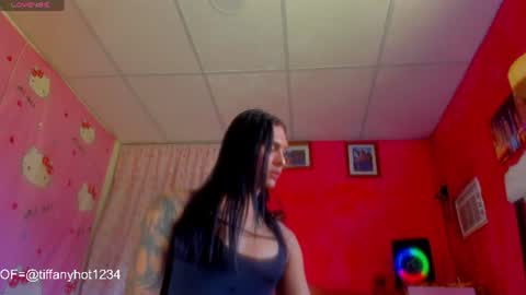 Tifanny Benitez  online show from 27, 7, 2026