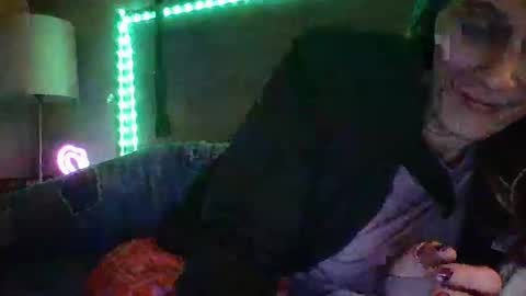 Snapshot of sexxileeah chatting on 24, 1, 2025 sexxileeah online show from 24, 1, 2025