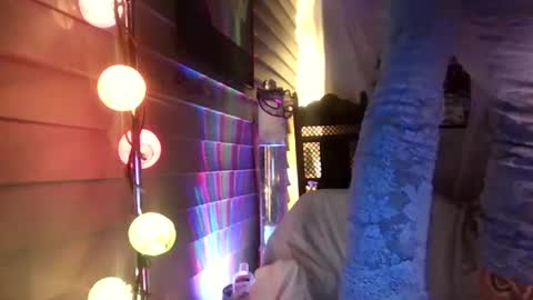 Snapshot of sexxileeah42o chatting on 28, 9, 2025 Leeah CloudZzz online show from 28, 9, 2025