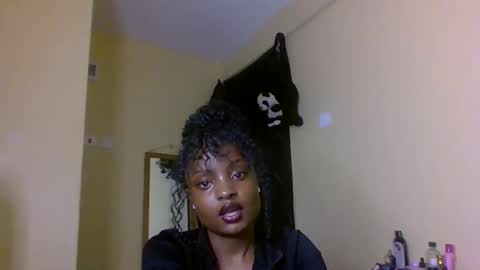 Snapshot of sexxy_daisyy chatting on 24, 10, 2025 sexxy_daisyy online show from 24, 10, 2025