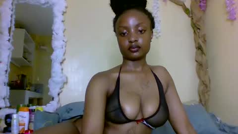 Snapshot of sexxy_daisyy chatting on 5, 11, 2025 sexxy_daisyy online show from 5, 11, 2025