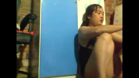 Snapshot of sexxy_love2k chatting on 16, 10, 2025 sexxy_love2k online show from 16, 10, 2025