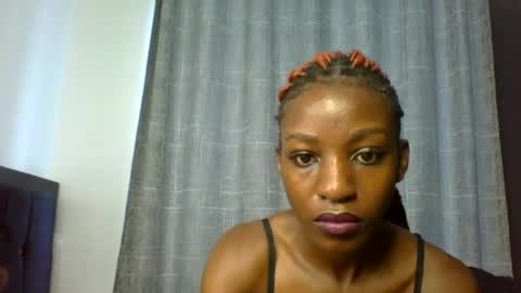 sexxy_lunah online show from 1, 8, 2026