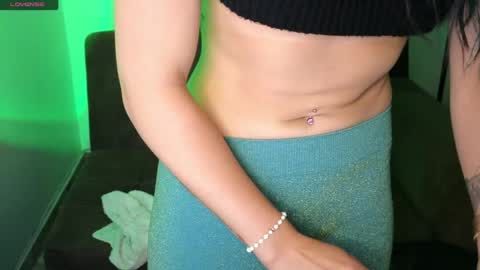 Snapshot of sexxylady__ chatting on 28, 4, 2026 Angie online show from 28, 4, 2026