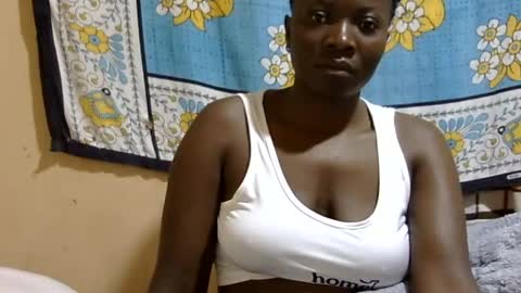 Snapshot of sexxymelanin73 chatting on 14, 7, 2026 Sexy Boobs online show from 14, 7, 2026
