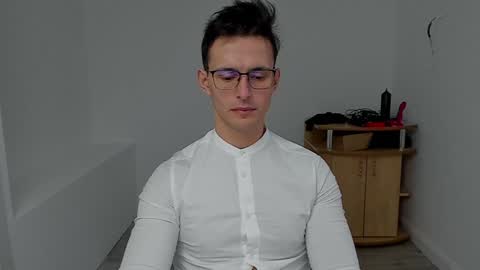 Sexxymuscles4U online show from 7, 12, 2024