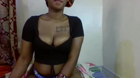 Snapshot of sexy4daddy50 chatting on 21, 9, 2025 lynn online show from 21, 9, 2025