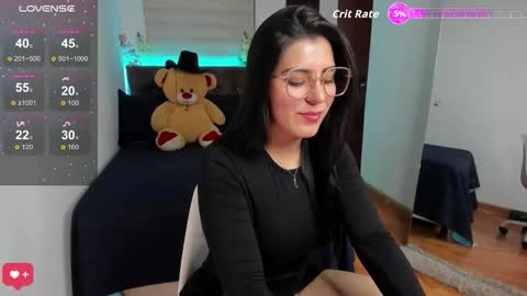 Snapshot of sexy_3512 chatting on 21, 11, 2025 LUXURY online show from 21, 11, 2025