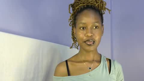 Snapshot of sexy_b7 chatting on 23, 9, 2025 kiki online show from 23, 9, 2025