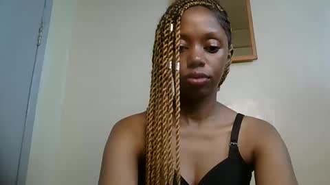 sexy_banny4 online show from 13, 4, 2026