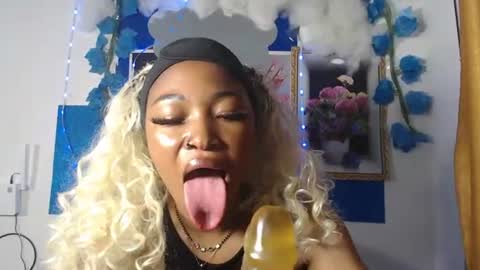 Snapshot of sexy_bluey247 chatting on 18, 7, 2026 sexy_bluey247 online show from 18, 7, 2026