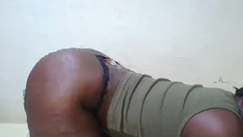 sexy butt1 online show from 27, 5, 2026