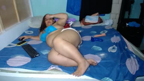 sexy_charlotte22 online show from 24, 12, 2024