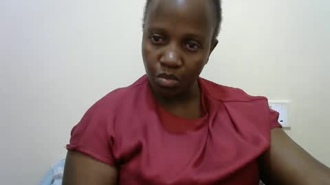 Sweet Dee online show from 27, 5, 2026