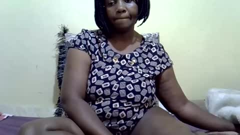 Sweet Dee online show from 13, 7, 2026