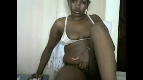 Snapshot of sexy_ebony_bliss chatting on 12, 1, 2025 adasa online show from 12, 1, 2025