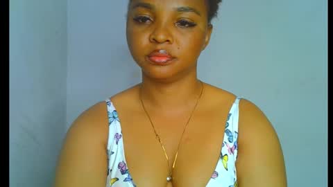 Snapshot of sexy_ebonygirl_ chatting on 18, 9, 2025 Clara online show from 18, 9, 2025