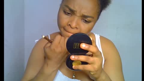 Snapshot of sexy_ebonygirl_ chatting on 21, 9, 2025 Clara online show from 21, 9, 2025