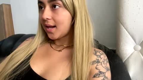 Snapshot of sexy_foxx_ chatting on 7, 2, 2025 Antonella online show from 7, 2, 2025