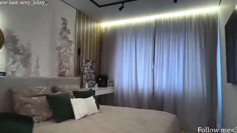 sexy_leksy online show from 30, 4, 2026