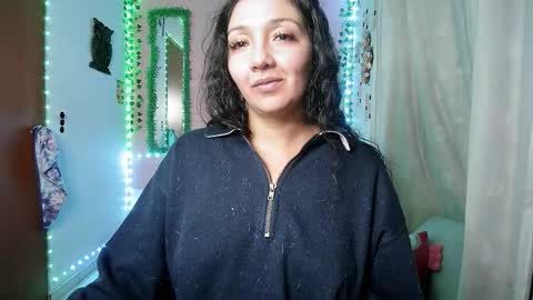 sexy lolas online show from 23, 10, 2025