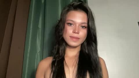 Snapshot of sexy_maevemorexxx chatting on 1, 5, 2026 Nicole online show from 1, 5, 2026