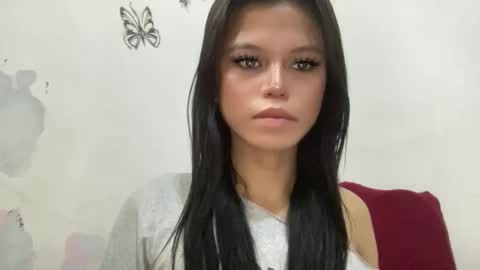 Nicole online show from 22, 5, 2026