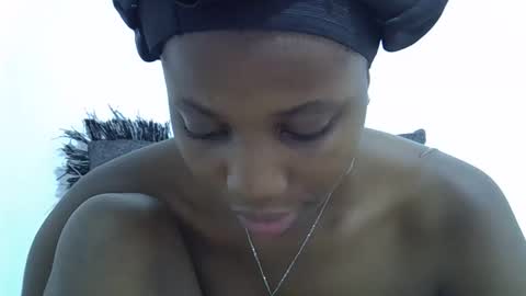 sexy_mayah64 online show from 27, 4, 2026