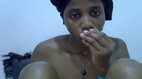sexy_mayah64 online show from 19, 5, 2026
