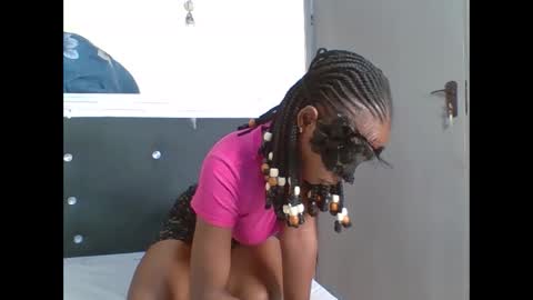 mimi online show from 7, 4, 2026