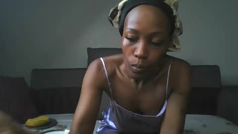 SEXY MOMAH online show from 22, 5, 2026