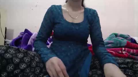 sexy_nisha1 online show from 14, 4, 2026