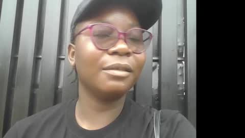 Snapshot of sexy_pearl12 chatting on 29, 10, 2025 zoe online show from 29, 10, 2025