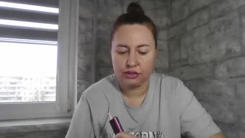 Snapshot of sexy_woman3333 chatting on 2, 12, 2025 Olivia online show from 2, 12, 2025