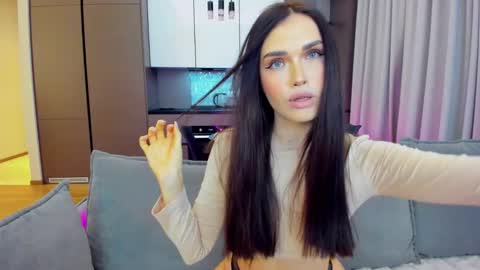 Snapshot of sexyangeloux chatting on 3, 12, 2024 Lou online show from 3, 12, 2024