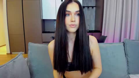 Snapshot of sexyangeloux chatting on 8, 12, 2024 Lou online show from 8, 12, 2024