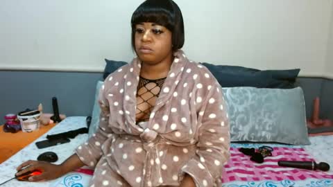 Snapshot of sexyassshaz chatting on 28, 6, 2026 shazz online show from 28, 6, 2026