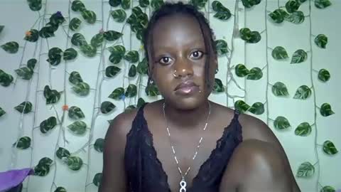 Snapshot of sexybree_love chatting on 23, 12, 2024 sexybree_love online show from 23, 12, 2024