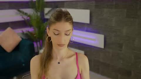 Snapshot of sexycelline chatting on 17, 7, 2026 Celline online show from 17, 7, 2026