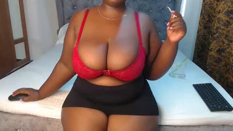 sexychocco online show from 5, 1, 2025