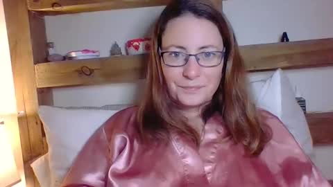 Snapshot of sexyemilyoliver chatting on 4, 11, 2025 Emily online show from 4, 11, 2025